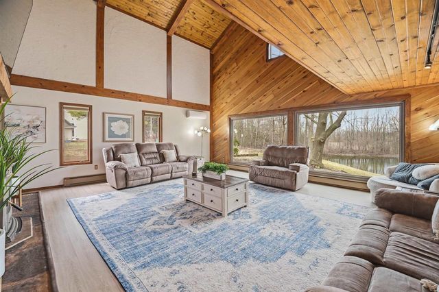 4431 SWALLOW BANKS LANE, Oshkosh, WI 54904