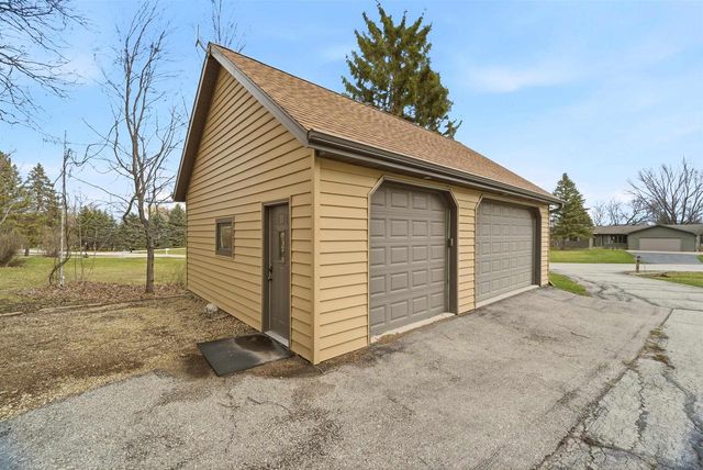 4431 SWALLOW BANKS LANE, Oshkosh, WI 54904