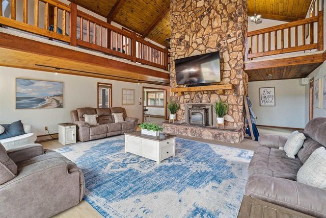 4431 SWALLOW BANKS LANE, Oshkosh, WI 54904