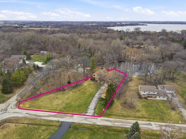 4431 SWALLOW BANKS LANE, Oshkosh, WI 54904