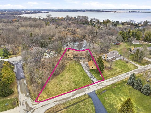 4431 SWALLOW BANKS LANE, Oshkosh, WI 54904