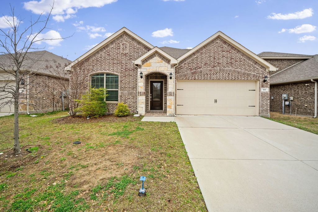 134 Blair Drive, Fate, TX 75189