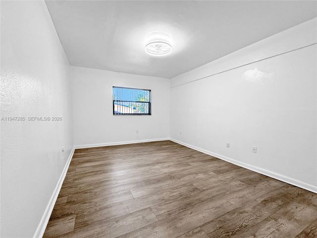 883 SW 10th St 1, Pompano Beach, FL 33060