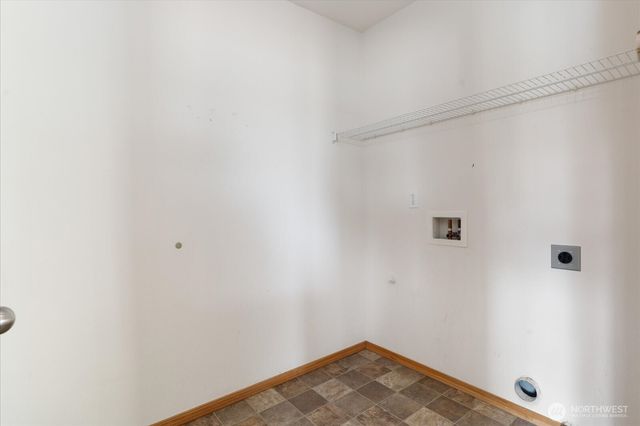 1667 NW Almond Loop, Oak Harbor, WA 98277