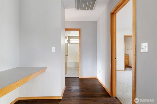 1667 NW Almond Loop, Oak Harbor, WA 98277