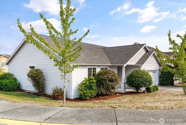 1667 NW Almond Loop, Oak Harbor, WA 98277