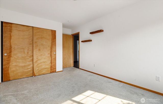 1667 NW Almond Loop, Oak Harbor, WA 98277
