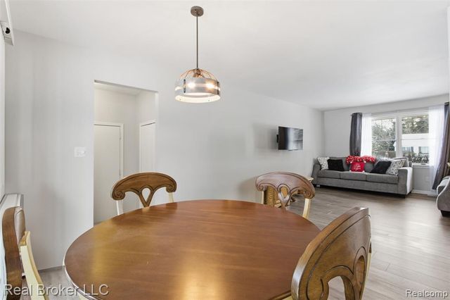 8152 Fox Hollow Road, Goodrich, MI 48438