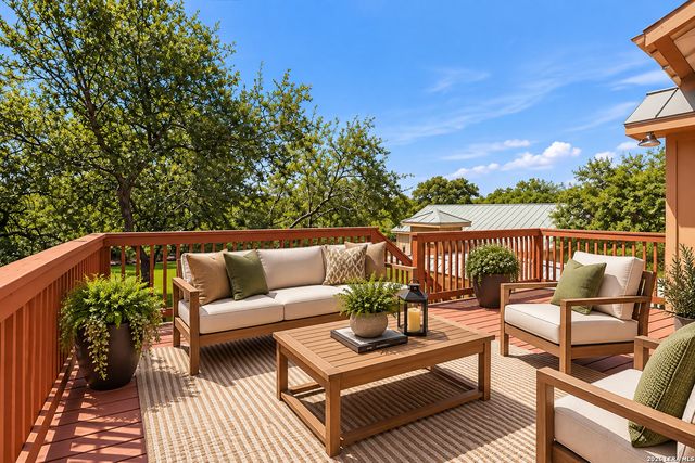 114 Cave Cir, Boerne, TX 78006
