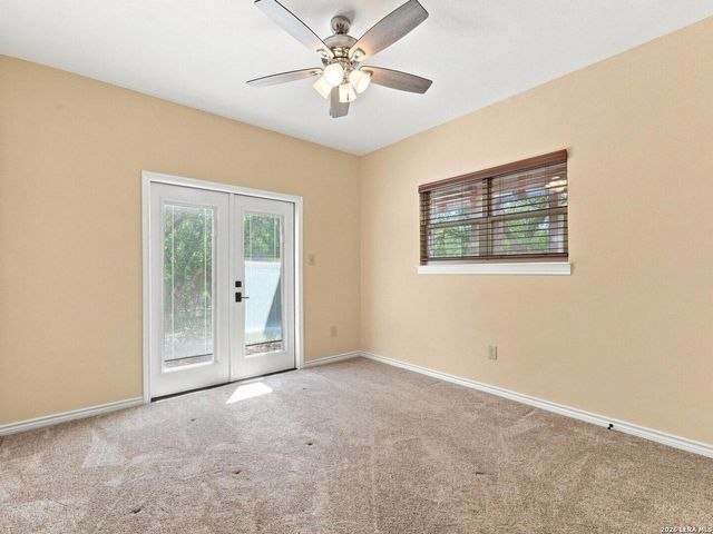 114 Cave Cir, Boerne, TX 78006