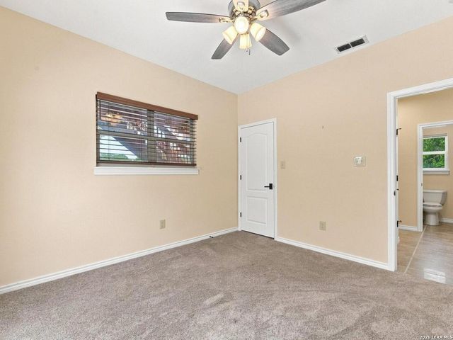 114 Cave Cir, Boerne, TX 78006