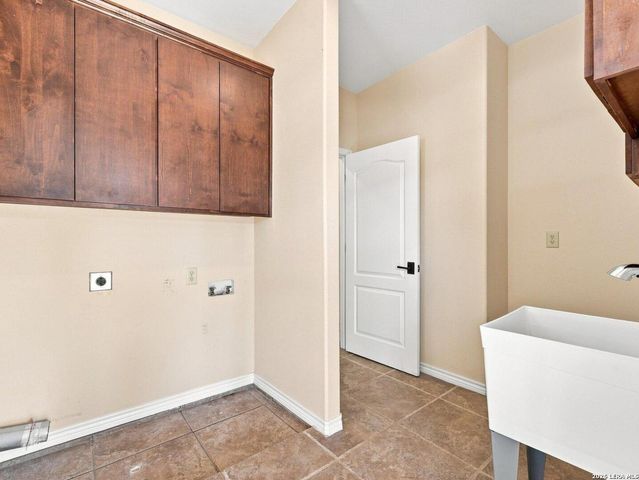 114 Cave Cir, Boerne, TX 78006