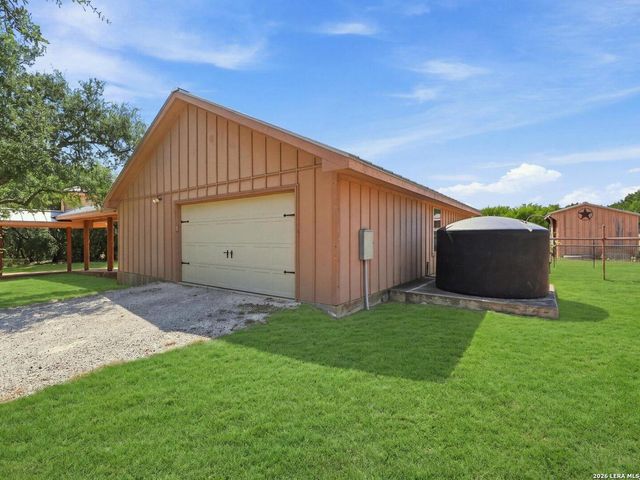 114 Cave Cir, Boerne, TX 78006