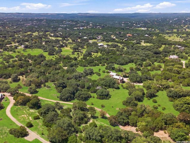 114 Cave Cir, Boerne, TX 78006