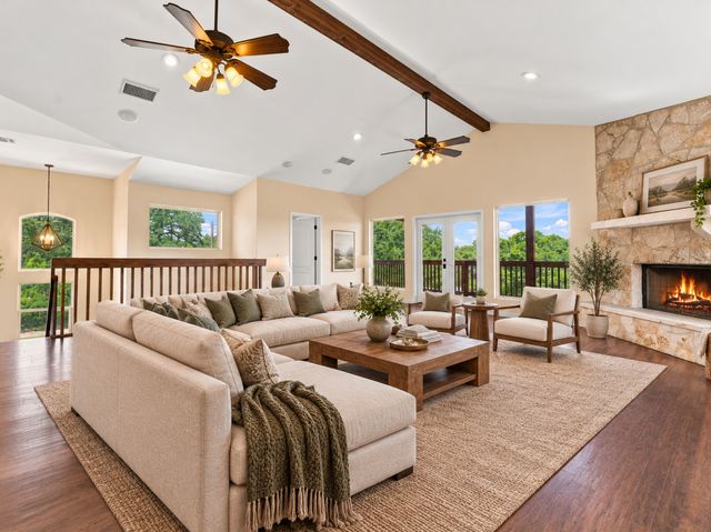 114 Cave Cir, Boerne, TX 78006