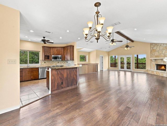 114 Cave Cir, Boerne, TX 78006