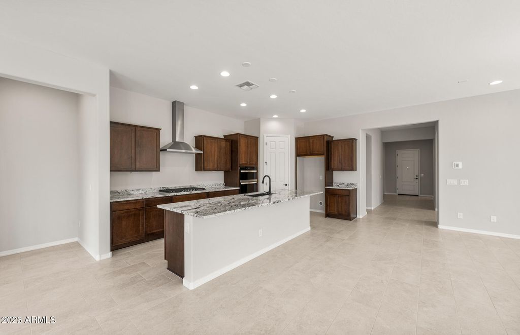 Image 17 of property listing at 25338 N 171ST Lane, Surprise, AZ 85387