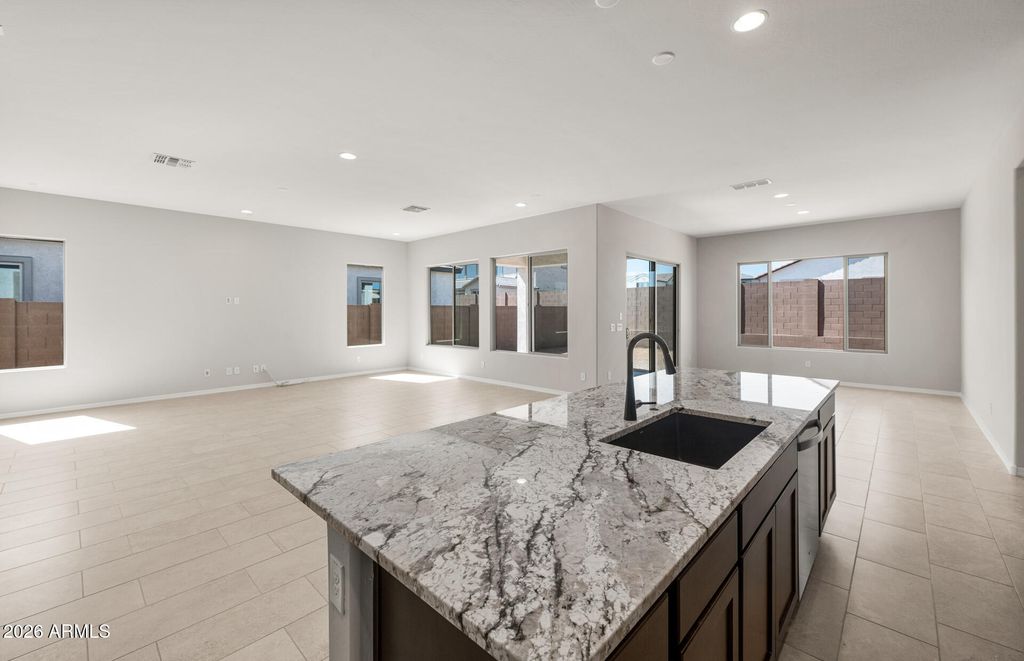 Image 21 of property listing at 25338 N 171ST Lane, Surprise, AZ 85387