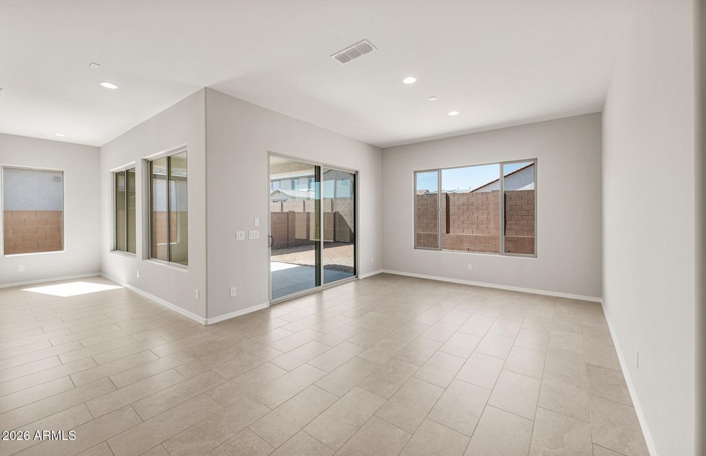 Image 22 of property listing at 25338 N 171ST Lane, Surprise, AZ 85387