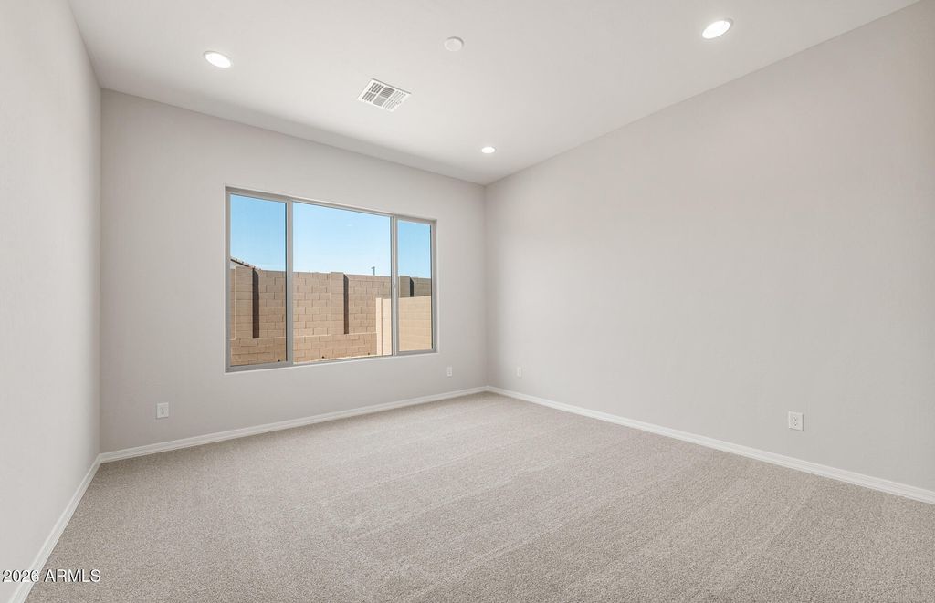 Image 24 of property listing at 25338 N 171ST Lane, Surprise, AZ 85387