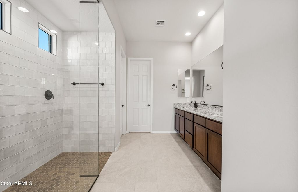 Image 26 of property listing at 25338 N 171ST Lane, Surprise, AZ 85387