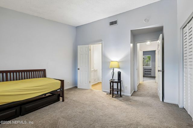 7701 BAYMEADOWS Circle W 1037, Jacksonville, FL 32256