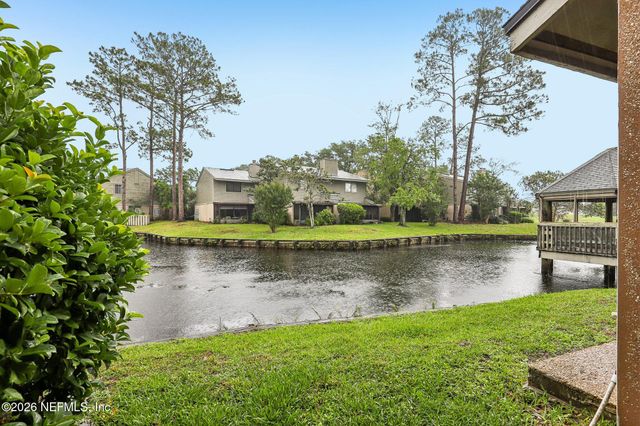 7701 BAYMEADOWS Circle W 1037, Jacksonville, FL 32256