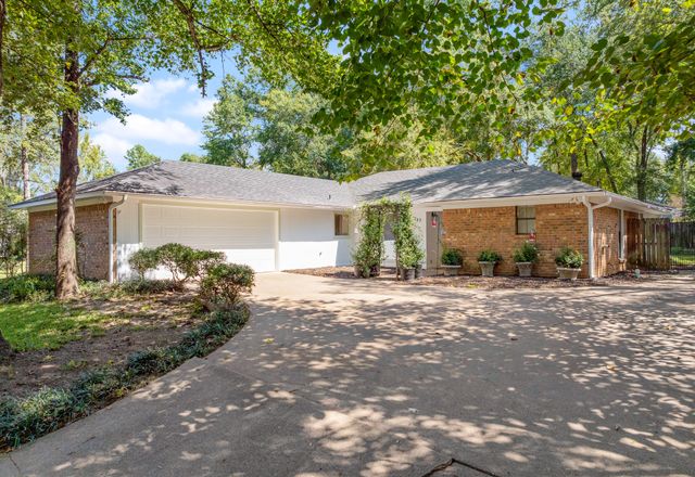 1743 Barbara Court, Hideaway, TX 75771