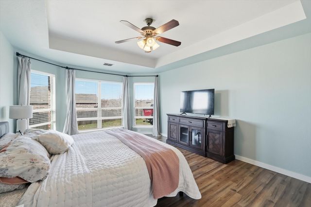 102 Indian Gap Court, Newark, TX 76071