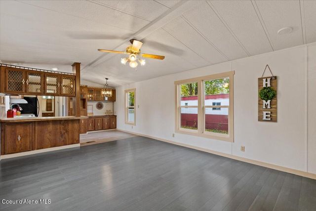 118 E MID TOWN LN, Hayden, ID 83835