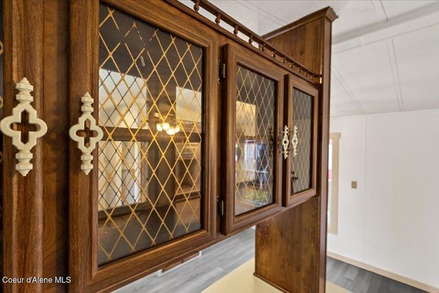 118 E MID TOWN LN, Hayden, ID 83835