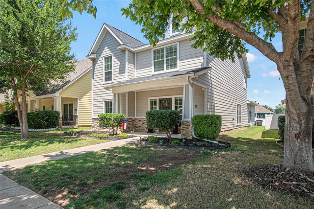 10956 Colonial Heights Lane, Fort Worth, TX 76179