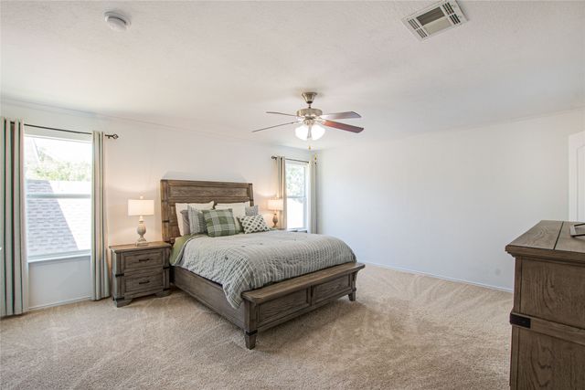 10956 Colonial Heights Lane, Fort Worth, TX 76179