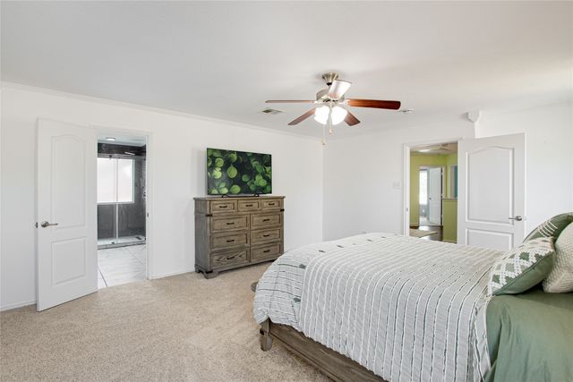 10956 Colonial Heights Lane, Fort Worth, TX 76179