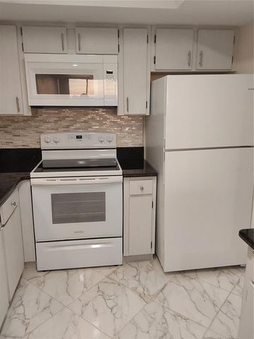 500 TREASURE ISLAND CAUSEWAY 502, Treasure Island, FL 33706