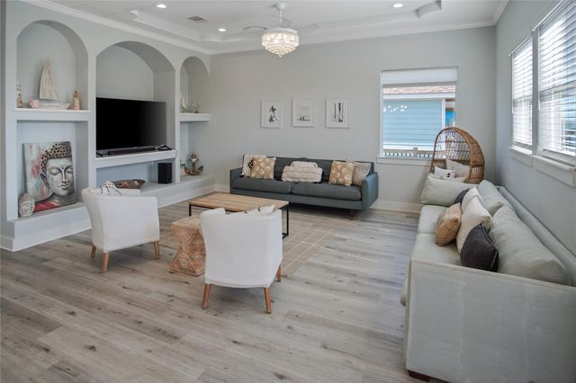 962 Meynig Drive, Crystal Beach, TX 77650