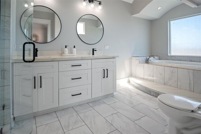 962 Meynig Drive, Crystal Beach, TX 77650