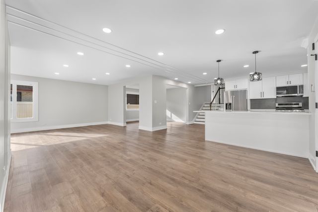 634 N Kenilworth Avenue, Elmhurst, IL 60126