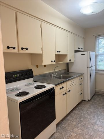 13781 Cedar Road 201, South Euclid, OH 44118