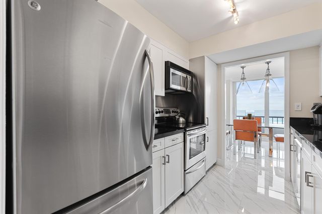 5550 N Ocean Drive 5c, Singer Island, FL 33404