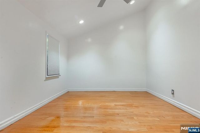 39 Summit Street, Ridgefield Park, NJ 07660