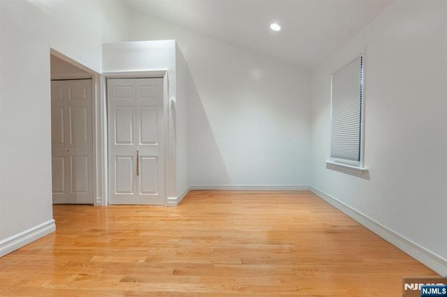 39 Summit Street, Ridgefield Park, NJ 07660