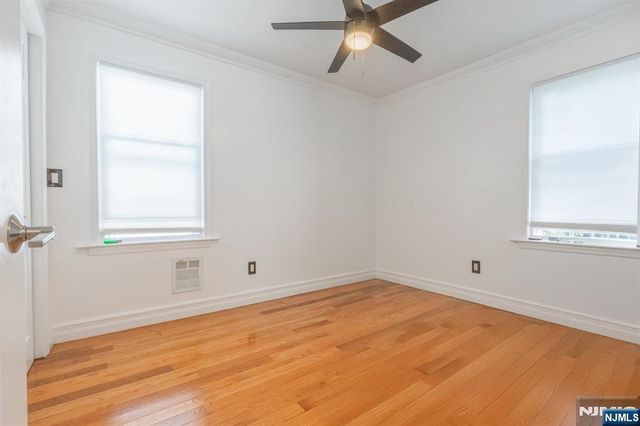39 Summit Street, Ridgefield Park, NJ 07660