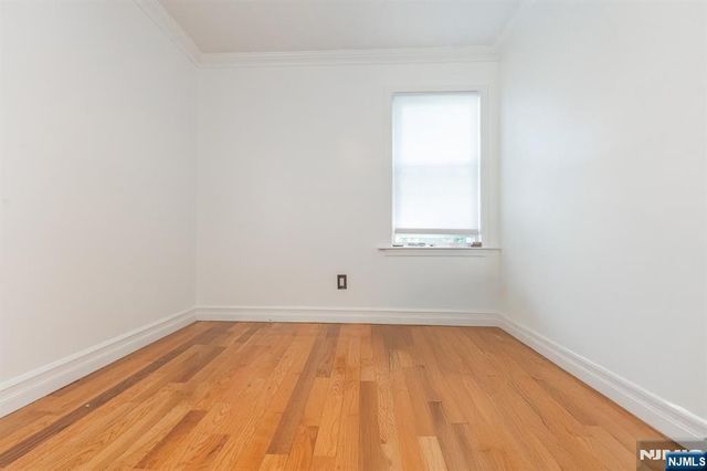 39 Summit Street, Ridgefield Park, NJ 07660