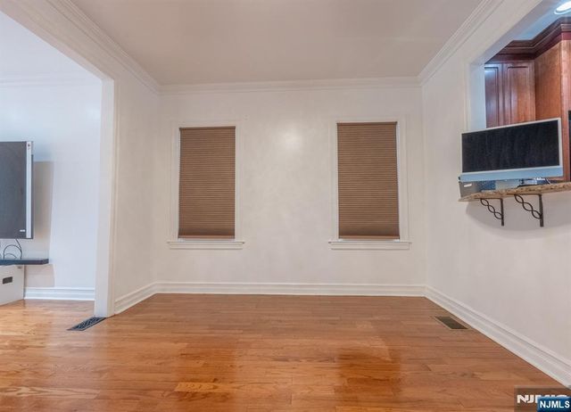 39 Summit Street, Ridgefield Park, NJ 07660