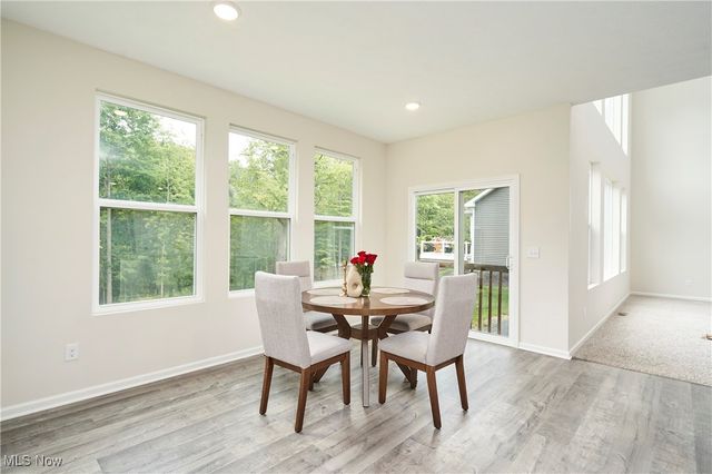 2865 Galway Drive, Brunswick Hills, OH 44212