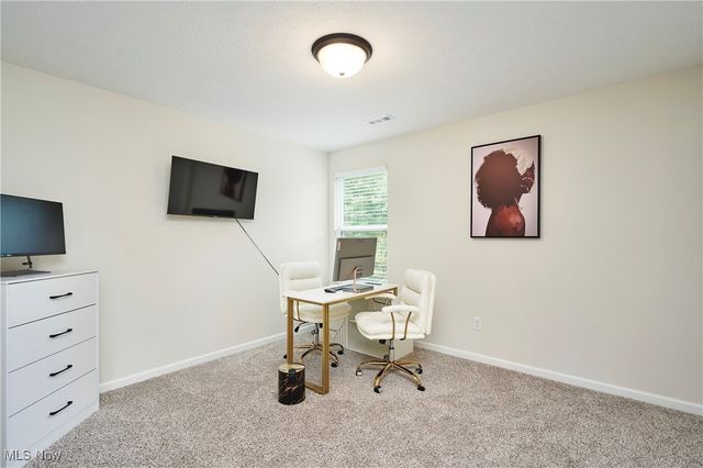 2865 Galway Drive, Brunswick Hills, OH 44212