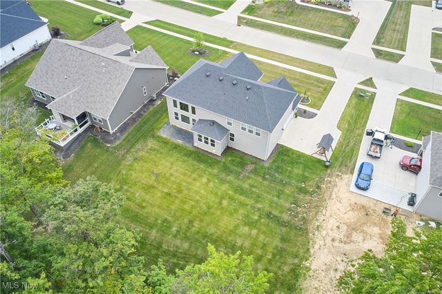 2865 Galway Drive, Brunswick Hills, OH 44212