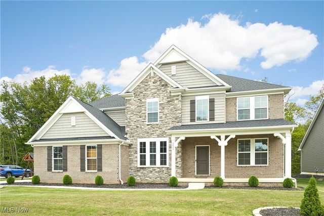 2865 Galway Drive, Brunswick Hills, OH 44212