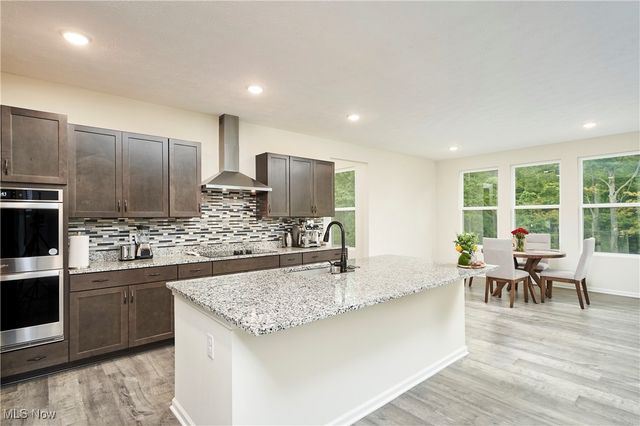 2865 Galway Drive, Brunswick Hills, OH 44212